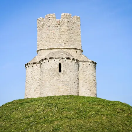 In With Barbecue Ljubač