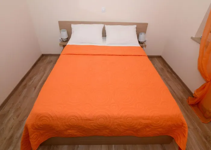 In With Barbecue Любач